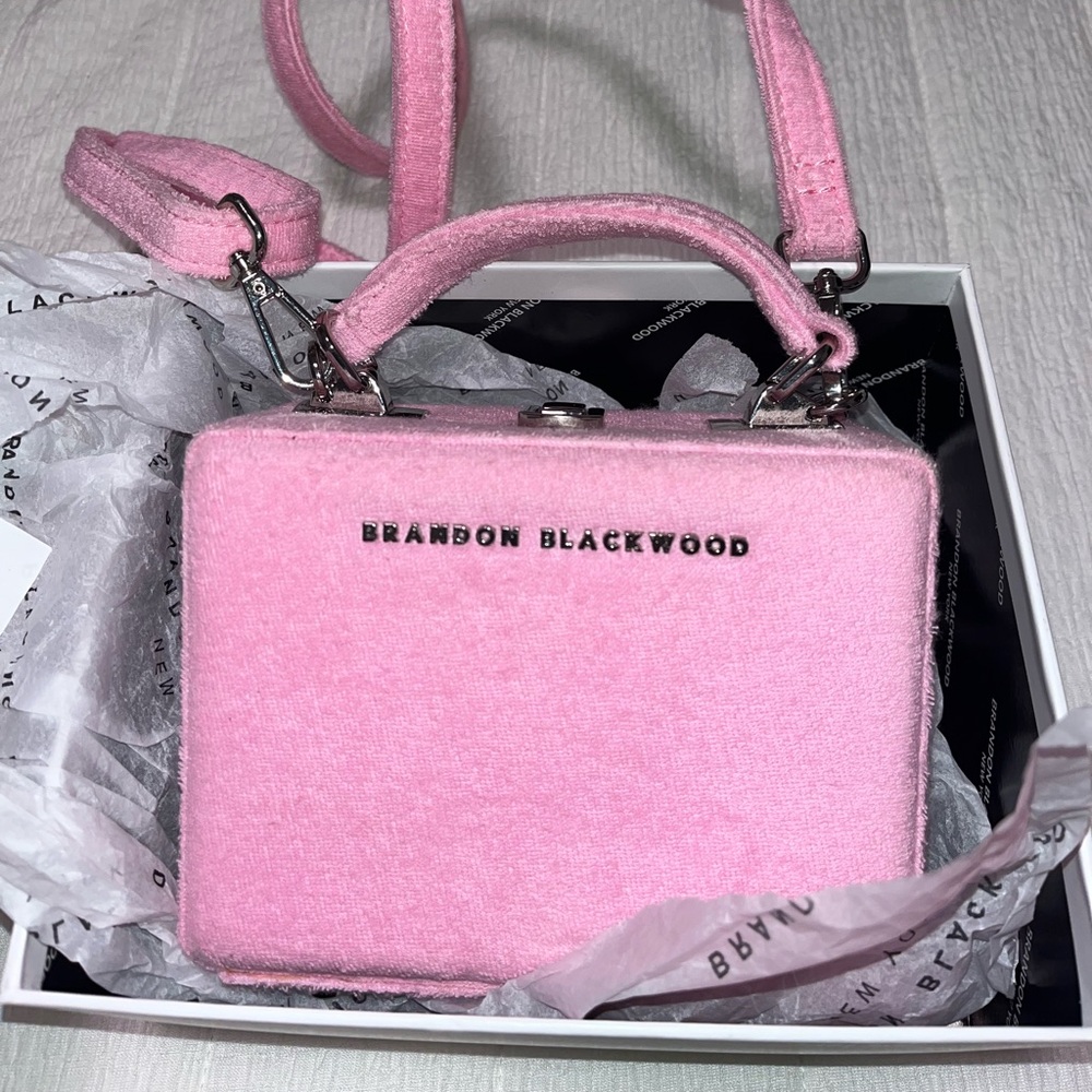✨Brandon Blackwood Light Pink Terry Cloth Mini Trunk ✨
